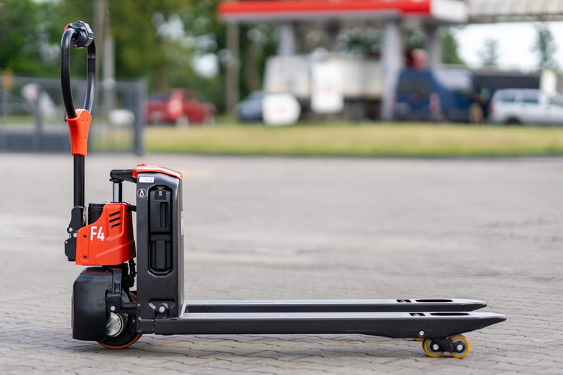 EP F4 + K3000 Generator for only €1!